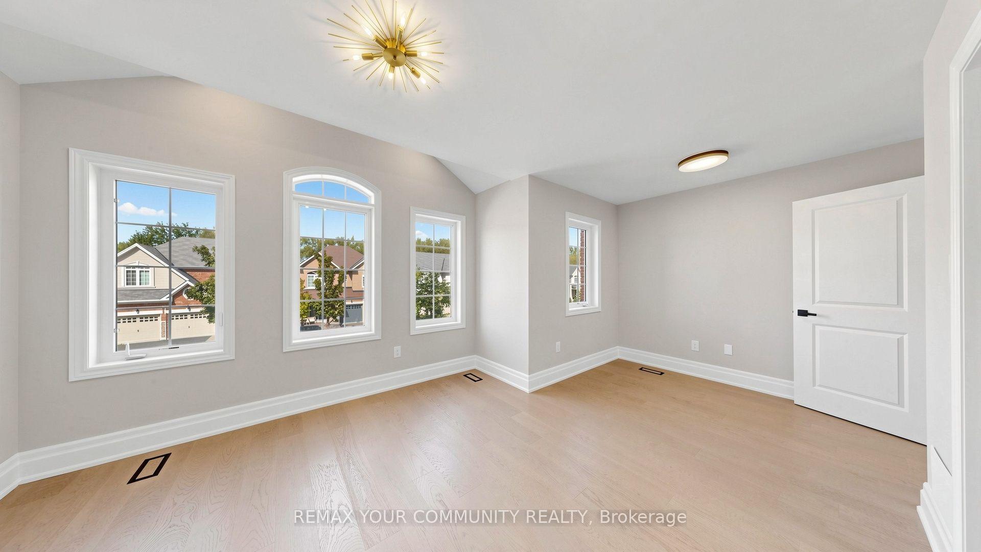 Photo 32 of 58 Ironbark Court, Vaughan, Patterson — HOMEH