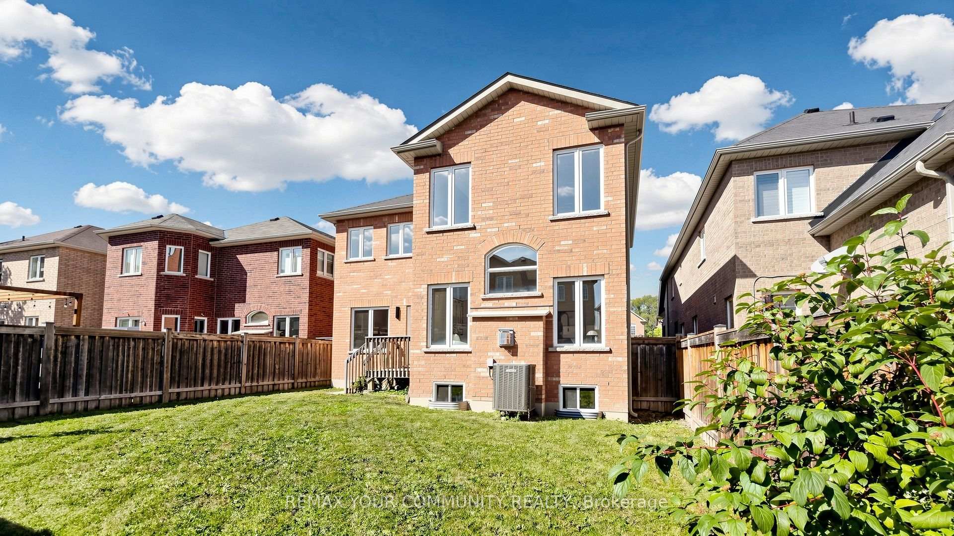 Photo 46 of 58 Ironbark Court, Vaughan, Patterson — HOMEH