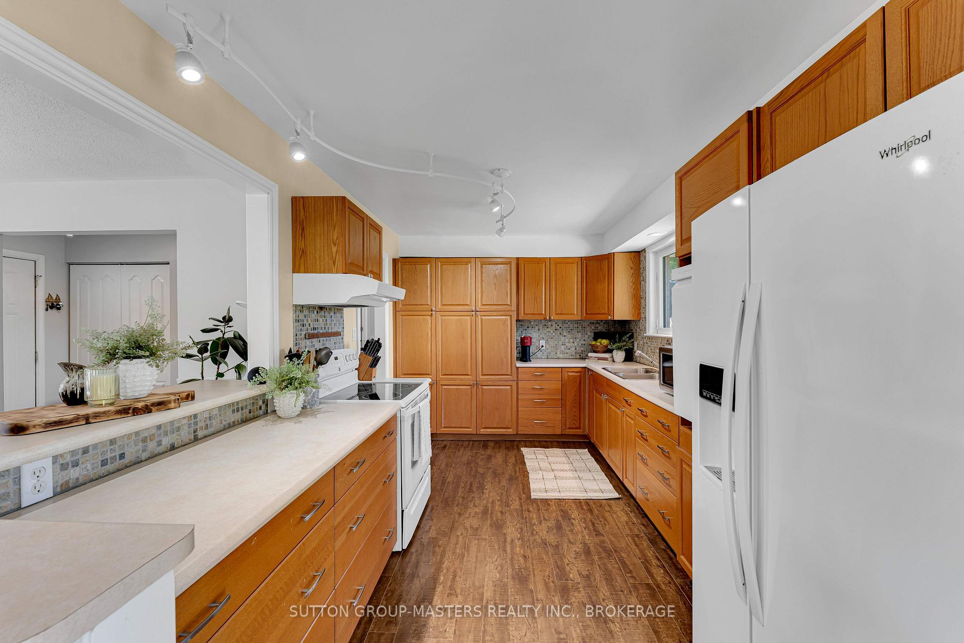 Photo 14 of 2025 Cole Hill Road, Kingston, City North of 401 — HOMEH
