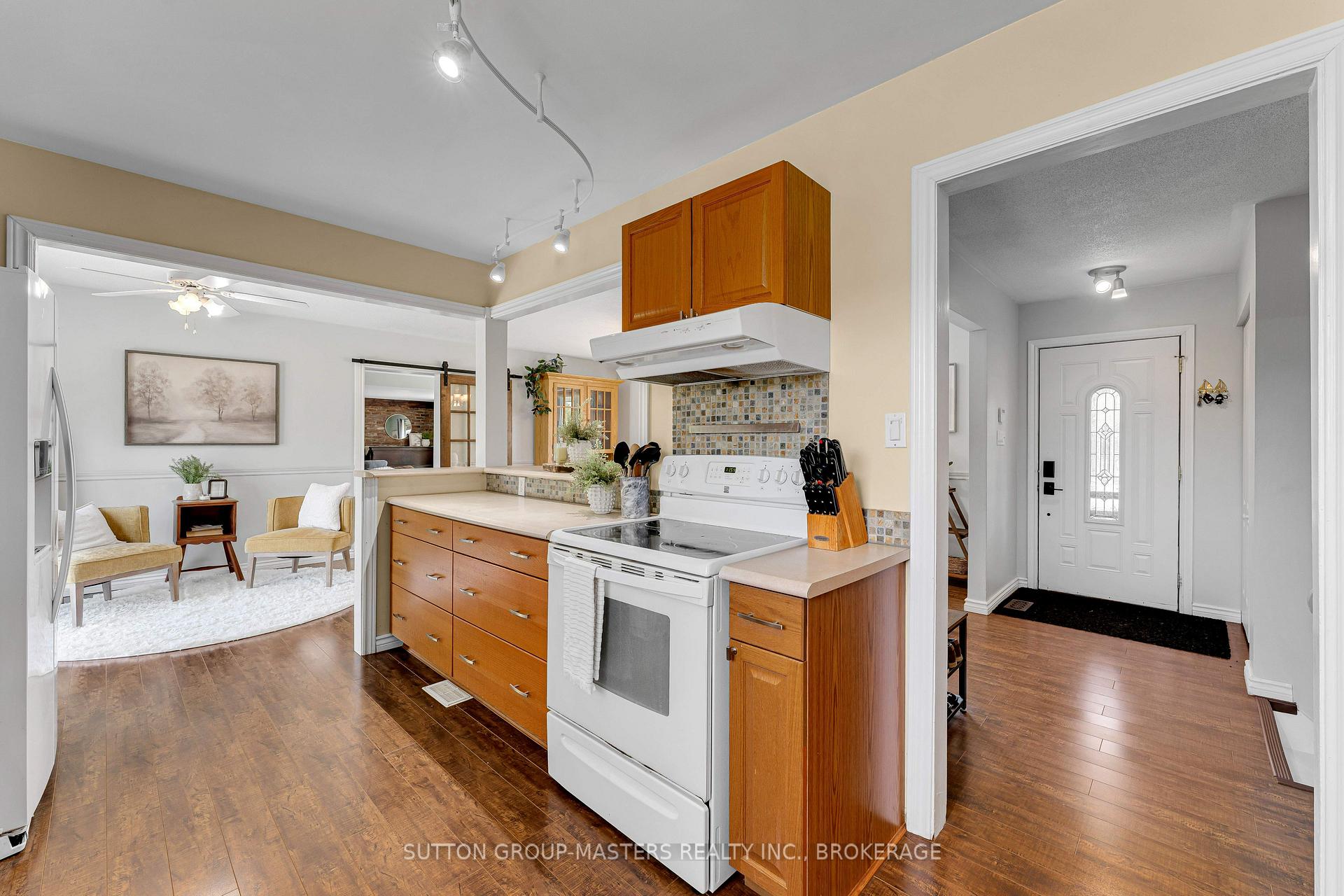Photo 16 of 2025 Cole Hill Road, Kingston, City North of 401 — HOMEH