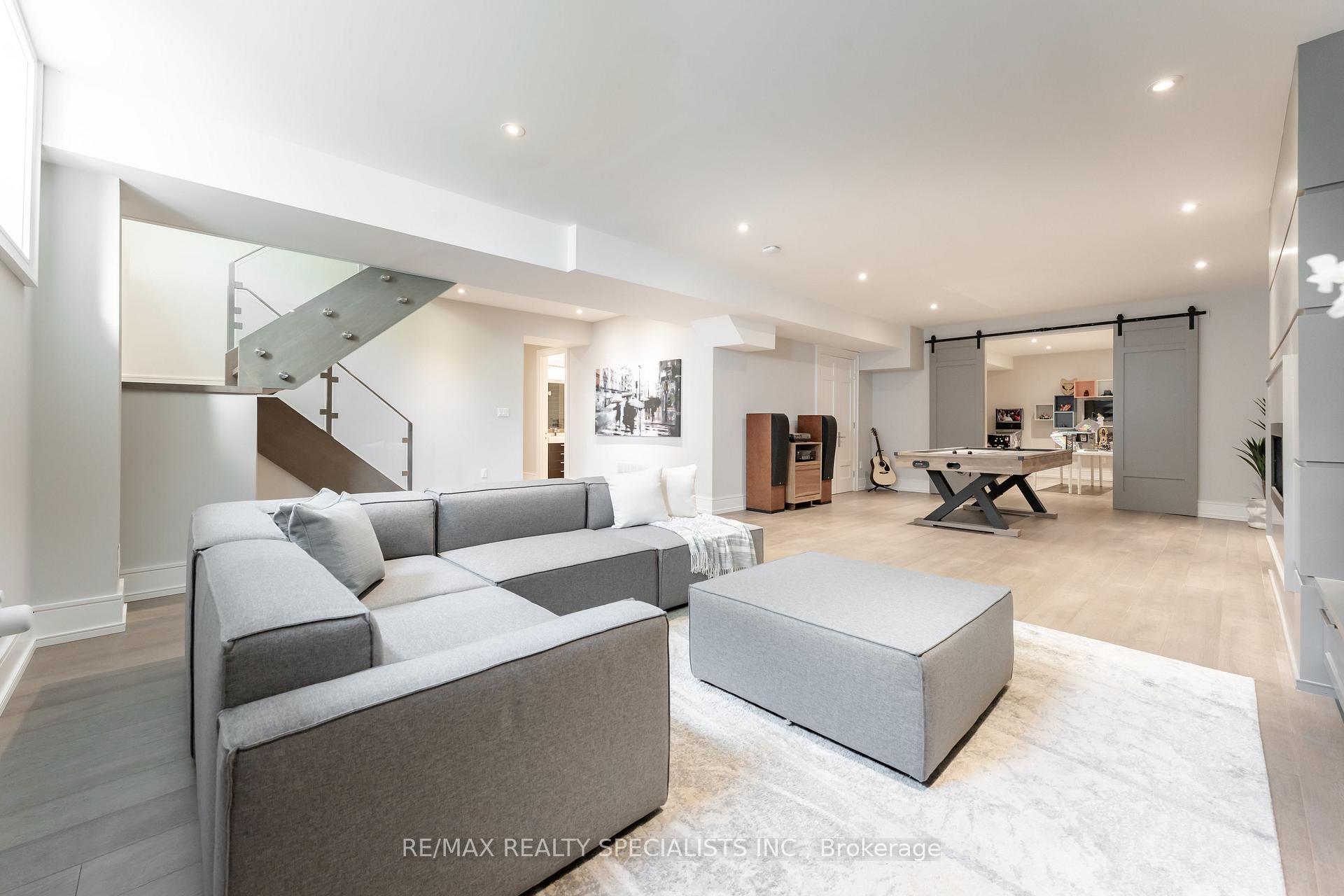 Photo 30 of 18 Florence Drive, Oakville, Central — HOMEH