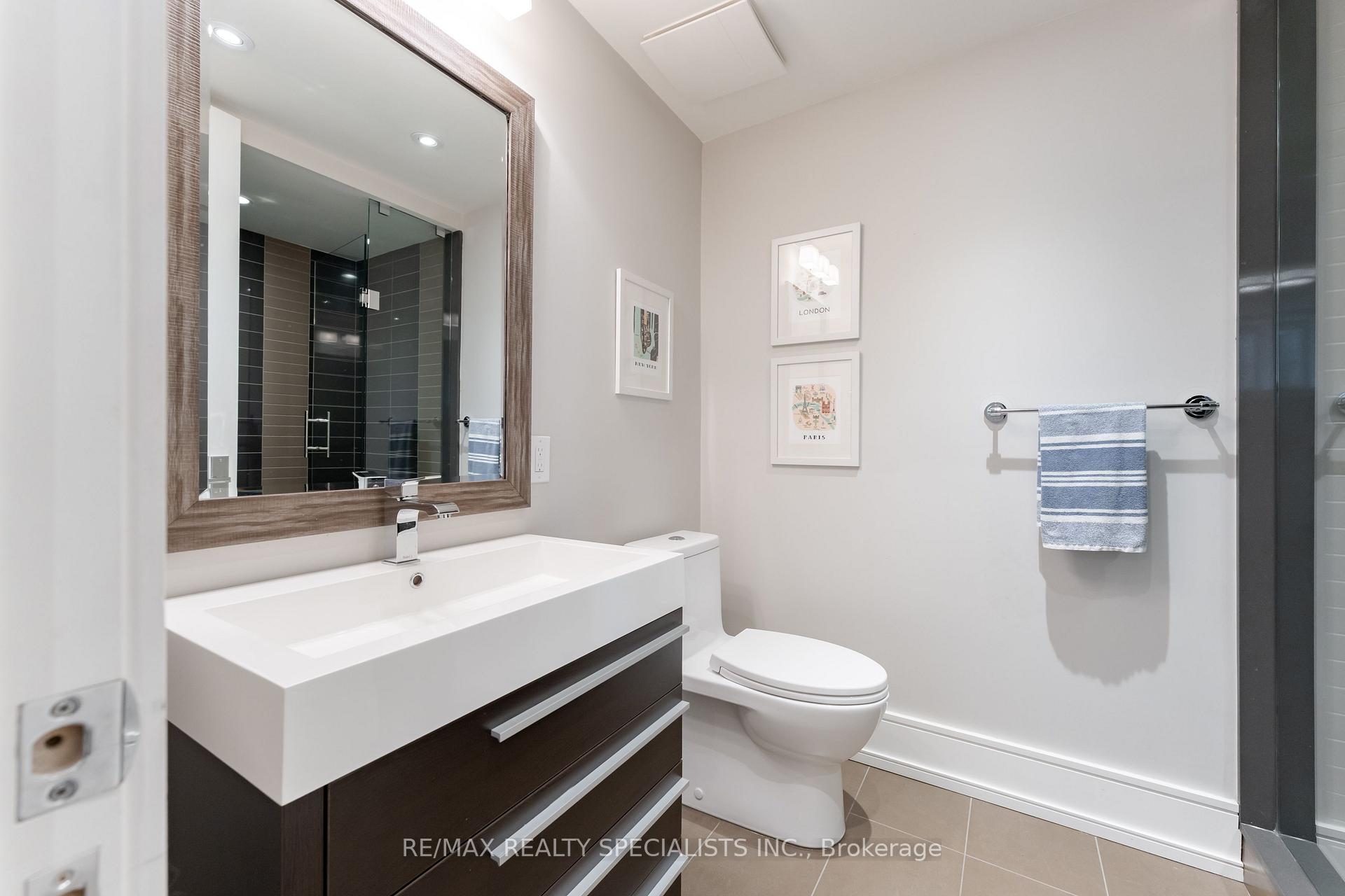 Photo 35 of 18 Florence Drive, Oakville, Central — HOMEH