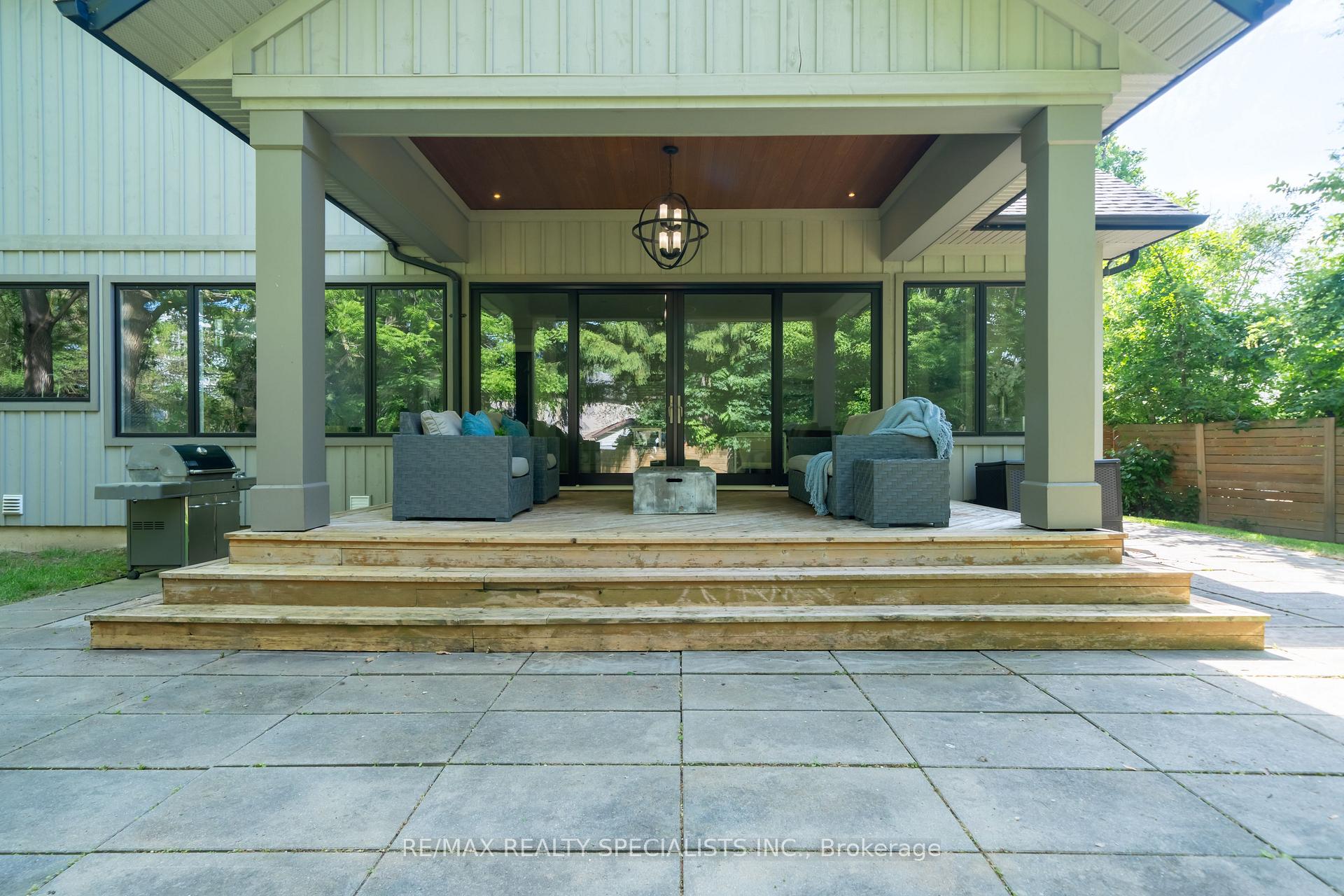 Photo 36 of 18 Florence Drive, Oakville, Central — HOMEH