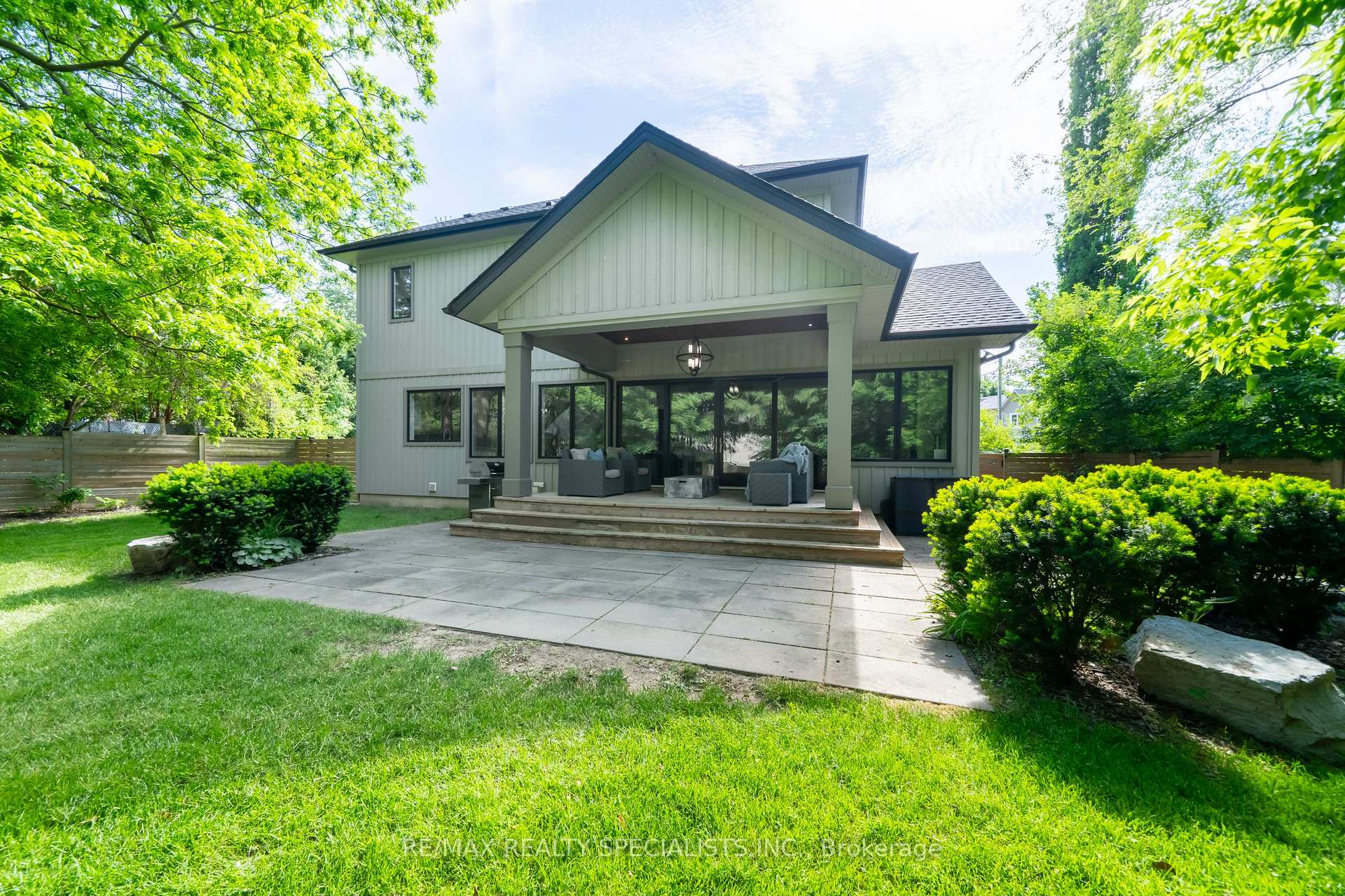 Photo 38 of 18 Florence Drive, Oakville, Central — HOMEH
