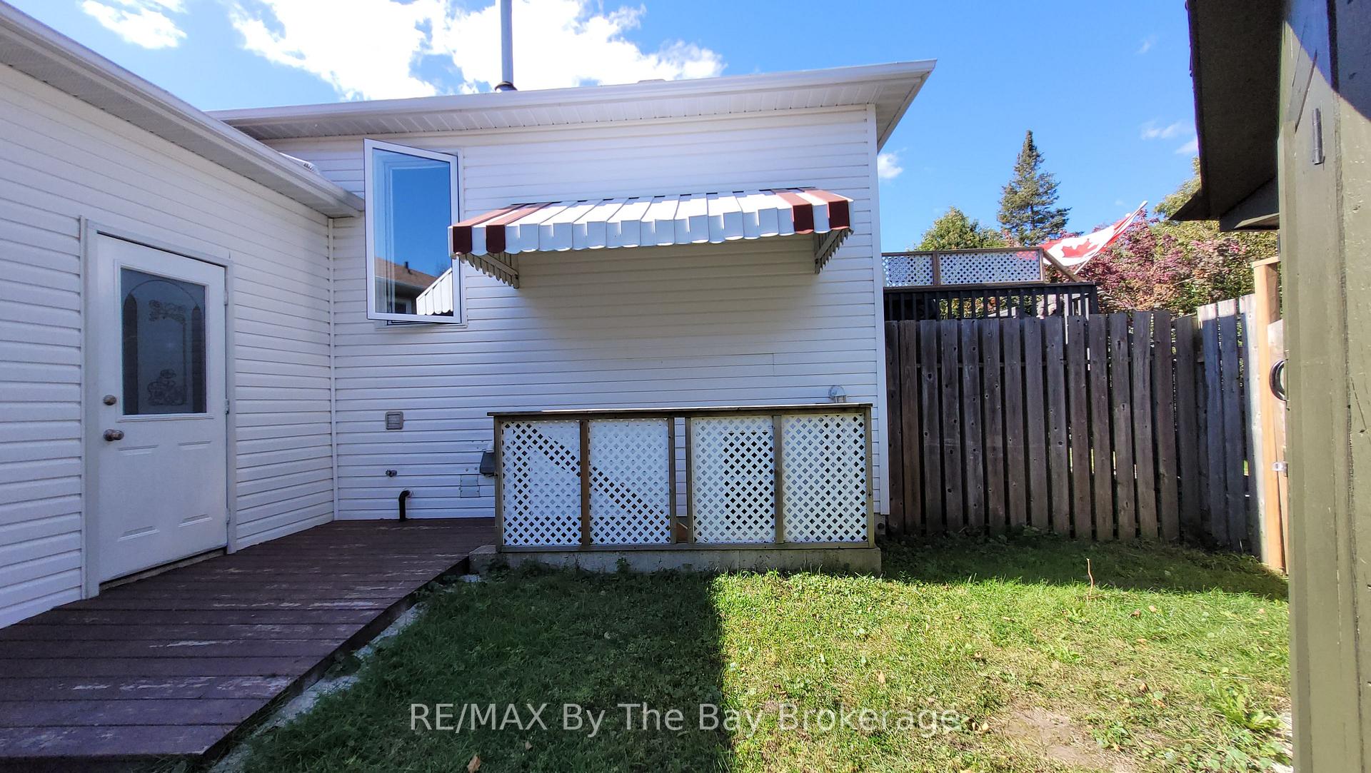 Photo 4 of Unit Basement, 48 Caribou Trail, Wasaga Beach — HOMEH