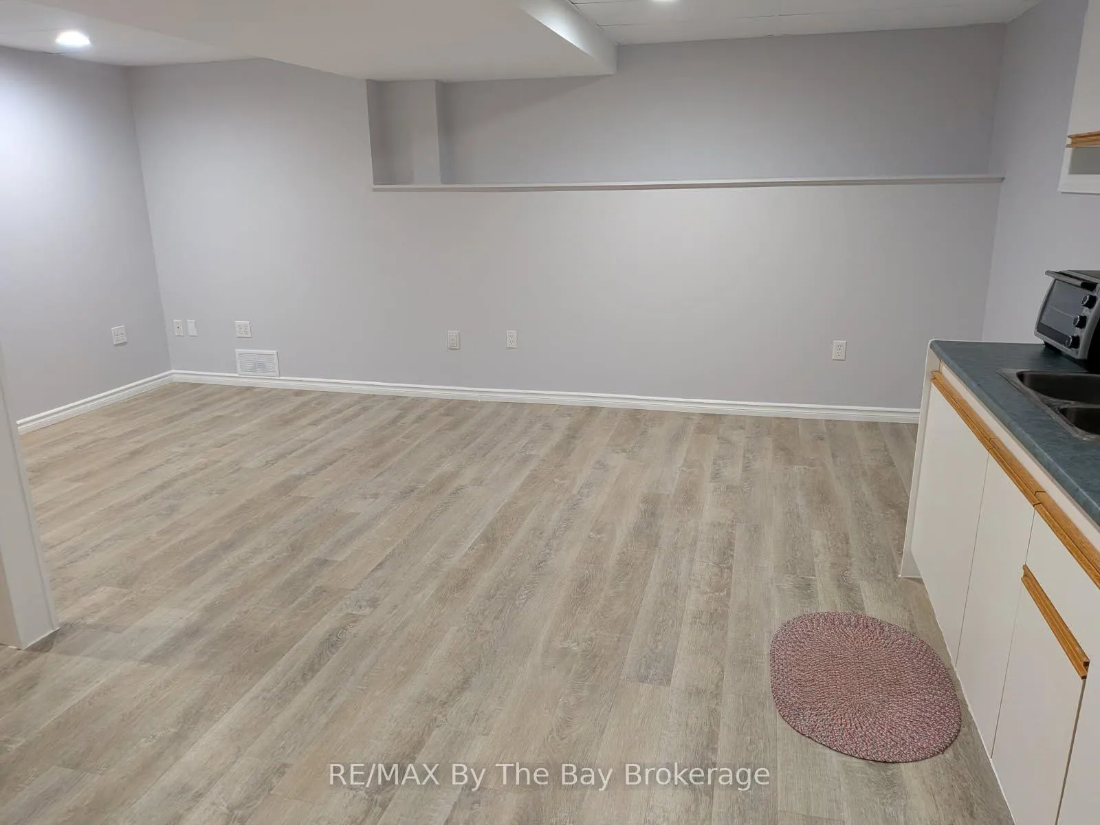 Photo 11 of Unit Basement, 48 Caribou Trail, Wasaga Beach — HOMEH