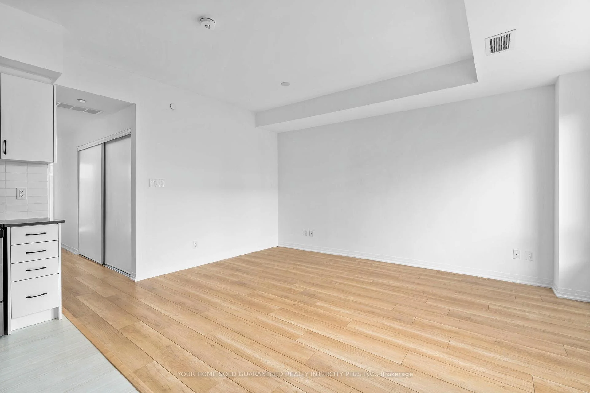 Photo 19 of Unit 21, 650 Atwater Avenue, Mississauga, Mineola — HOMEH