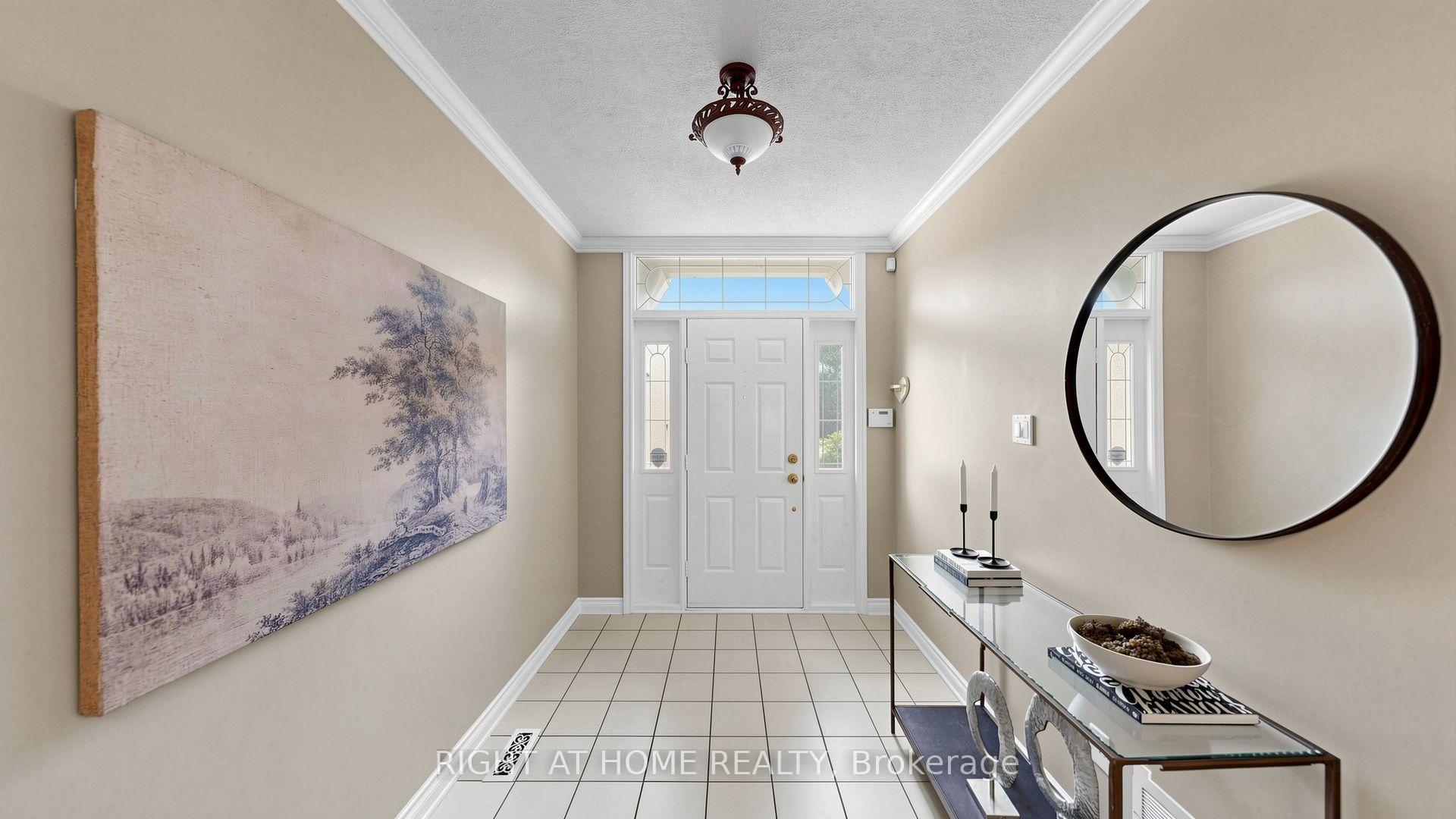 Photo 4 of 103 Peevers Crescent, Newmarket, Glenway Estates — HOMEH