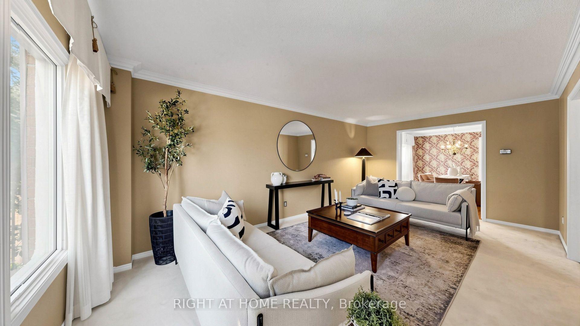 Photo 7 of 103 Peevers Crescent, Newmarket, Glenway Estates — HOMEH