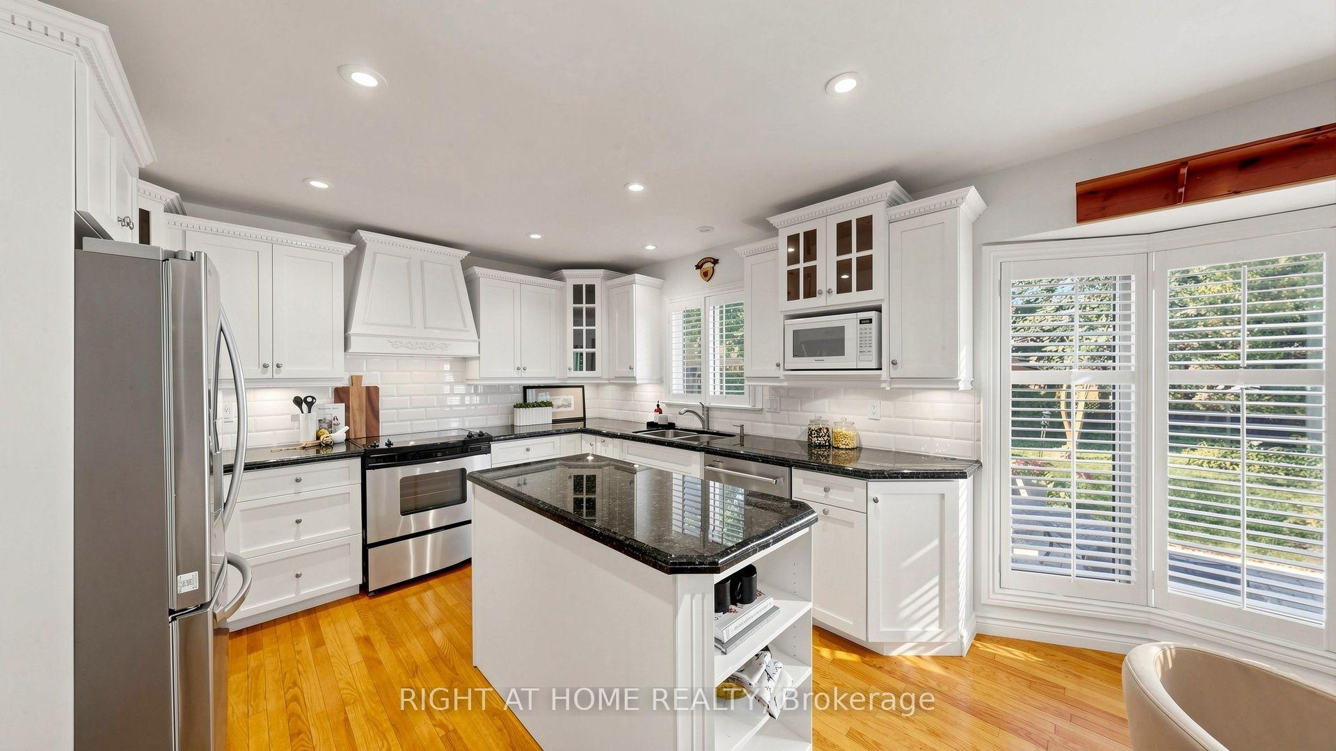 Photo 13 of 103 Peevers Crescent, Newmarket, Glenway Estates — HOMEH