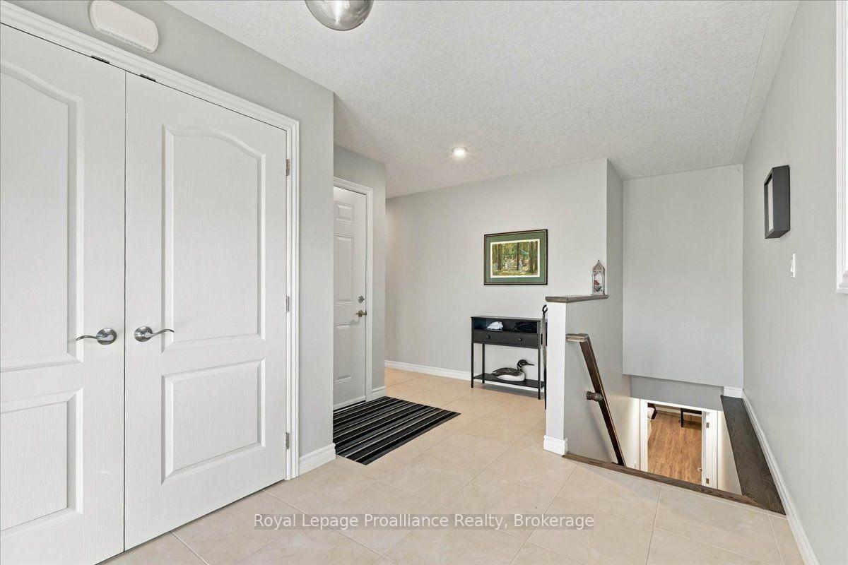 Photo 6 of 73 Dorchester Drive, Prince Edward County, Wellington Ward — HOMEH