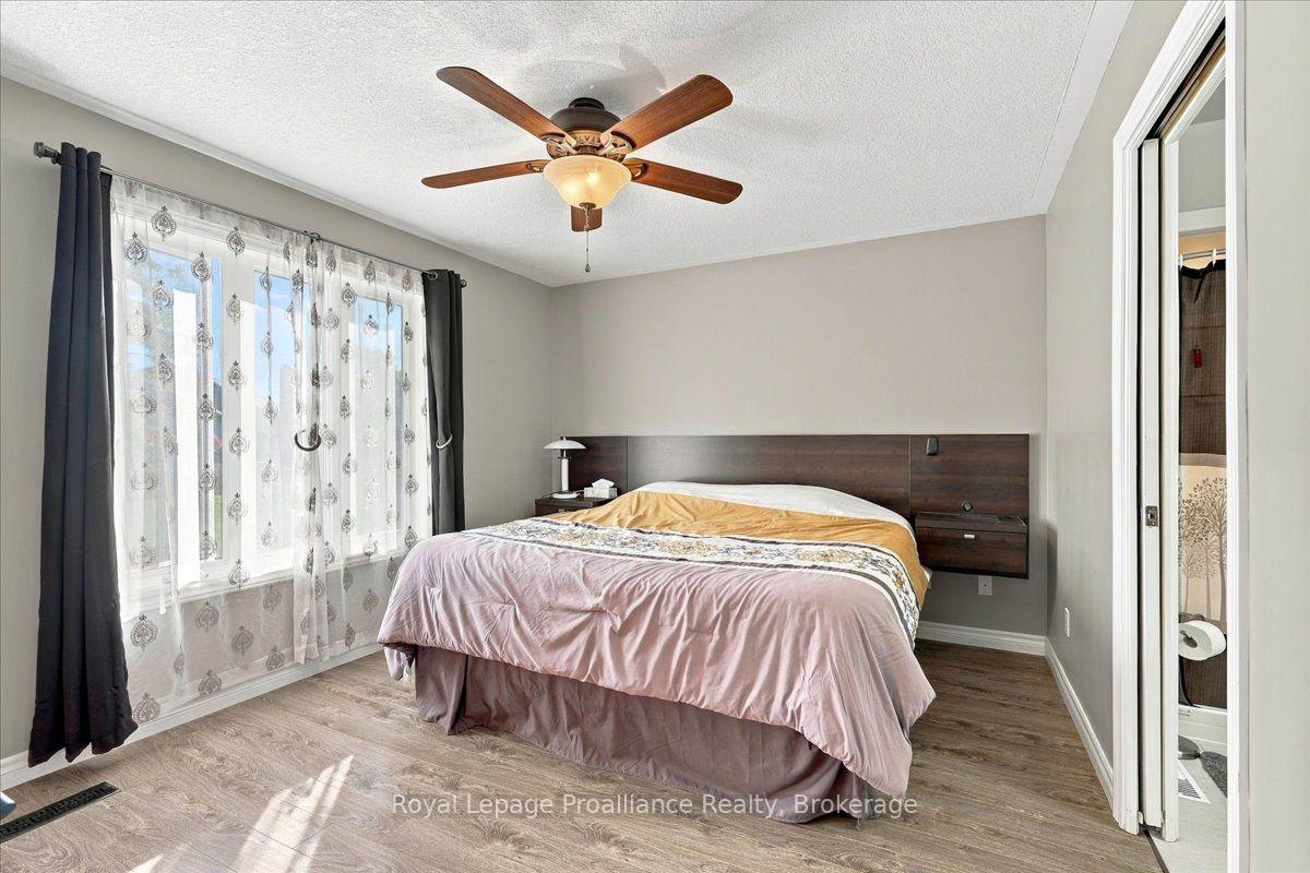 Photo 21 of 73 Dorchester Drive, Prince Edward County, Wellington Ward — HOMEH