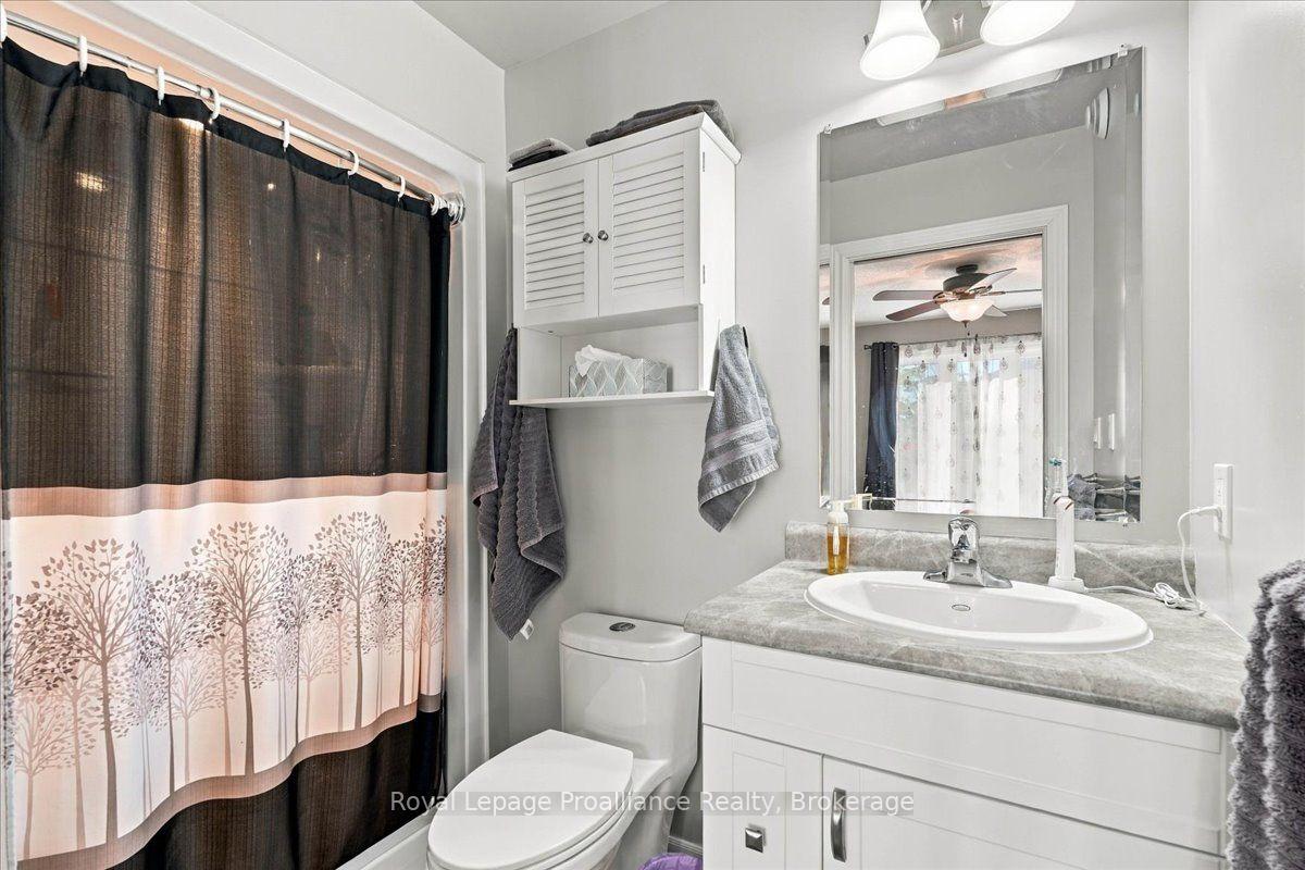 Photo 23 of 73 Dorchester Drive, Prince Edward County, Wellington Ward — HOMEH