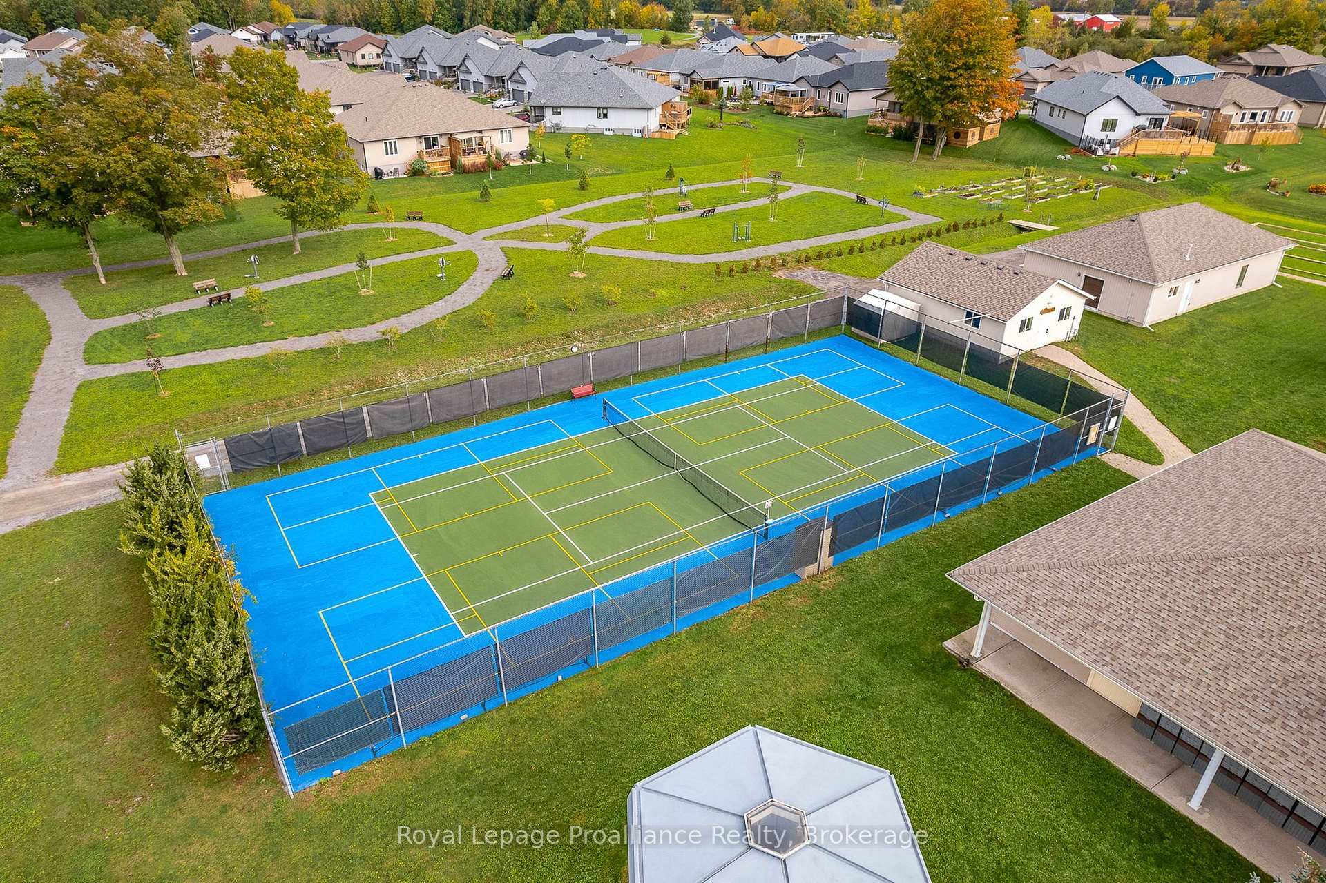 Photo 44 of 73 Dorchester Drive, Prince Edward County, Wellington Ward — HOMEH
