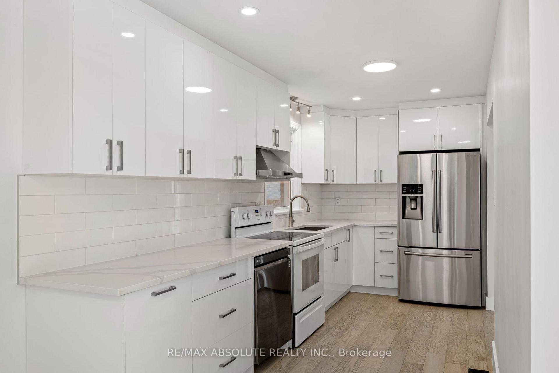 Photo 10 of 9 Epworth Avenue, Ottawa, Meadowlands/St. Claire Gardens — HOMEH