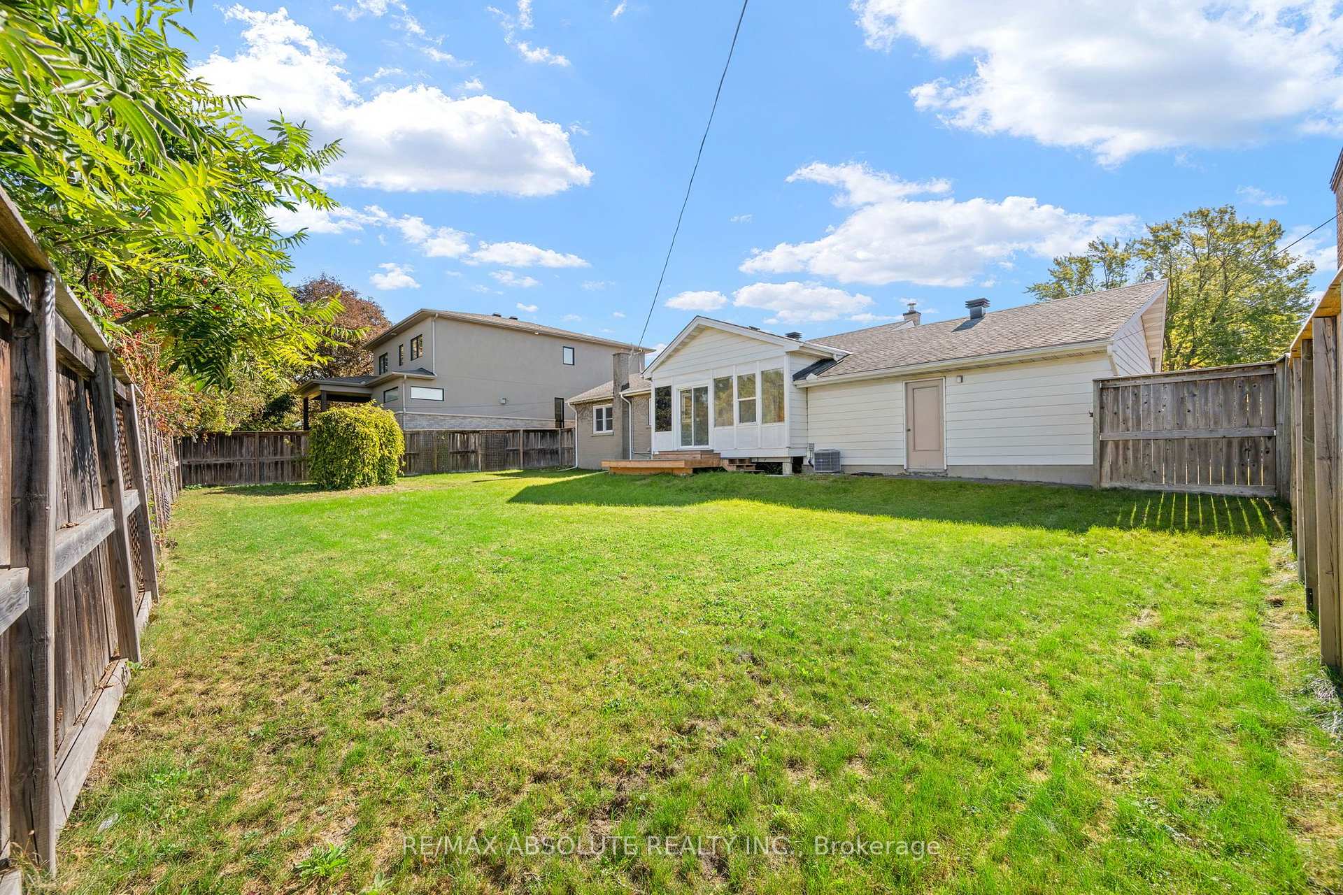Photo 34 of 9 Epworth Avenue, Ottawa, Meadowlands/St. Claire Gardens — HOMEH