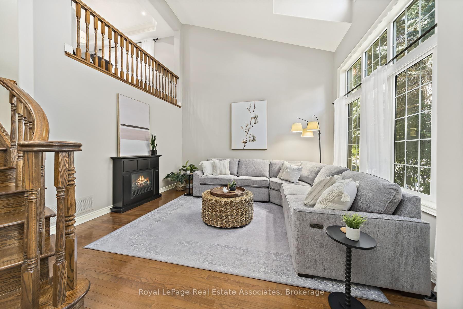 Photo 7 of 50 Arborglen Drive, Halton Hills, Georgetown — HOMEH