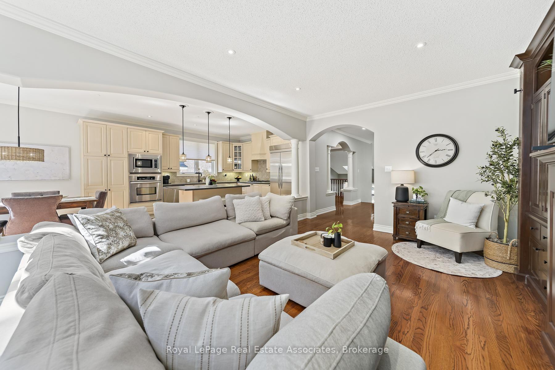 Photo 16 of 50 Arborglen Drive, Halton Hills, Georgetown — HOMEH