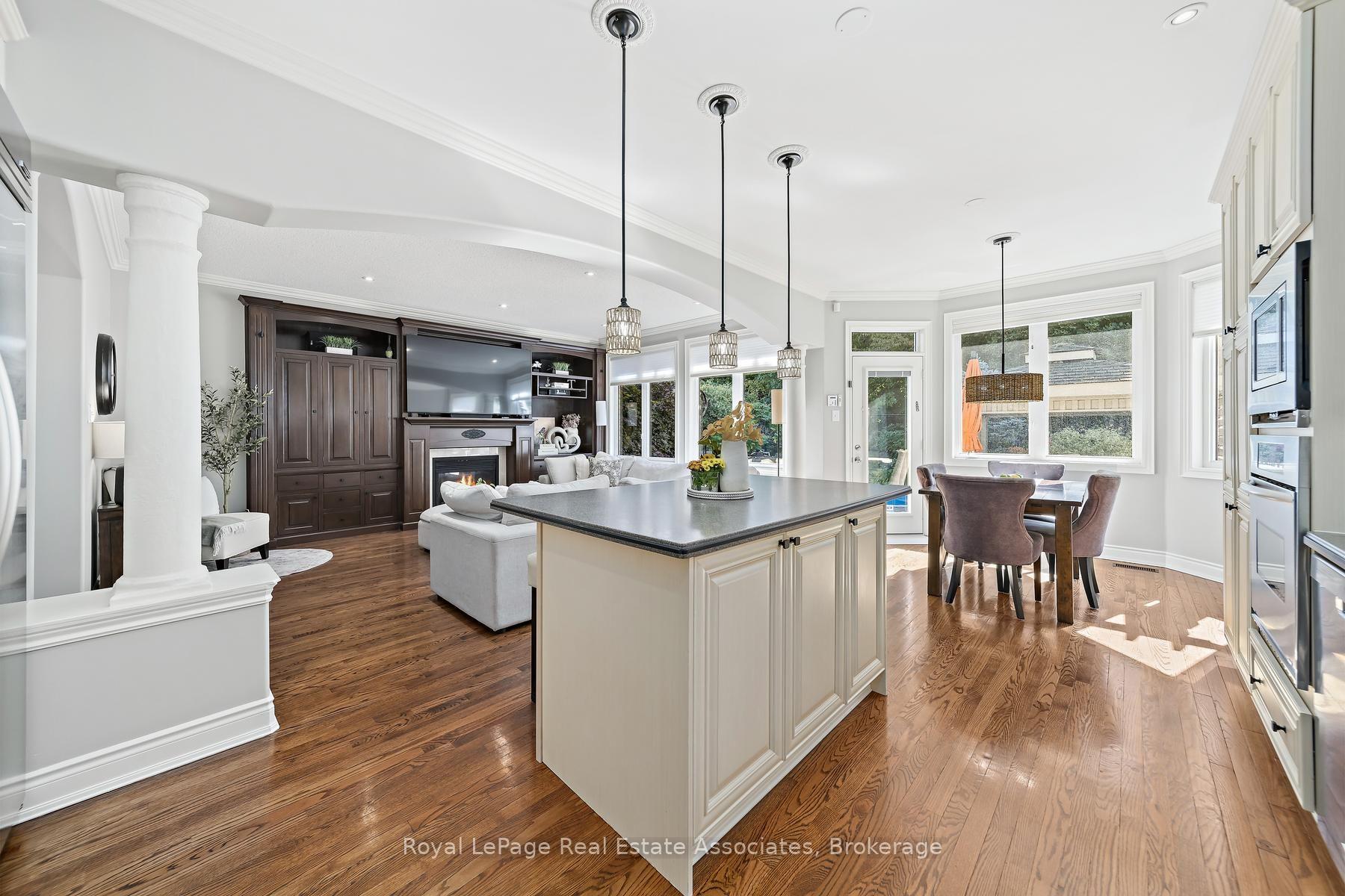 Photo 20 of 50 Arborglen Drive, Halton Hills, Georgetown — HOMEH