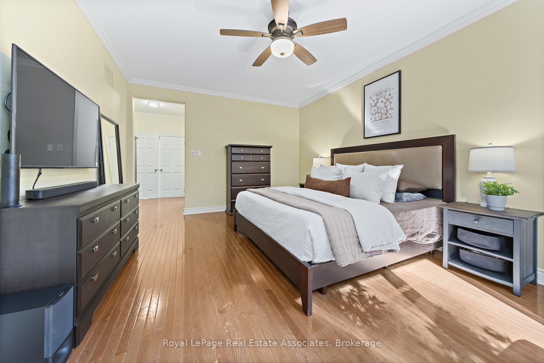Photo 24 of 50 Arborglen Drive, Halton Hills, Georgetown — HOMEH