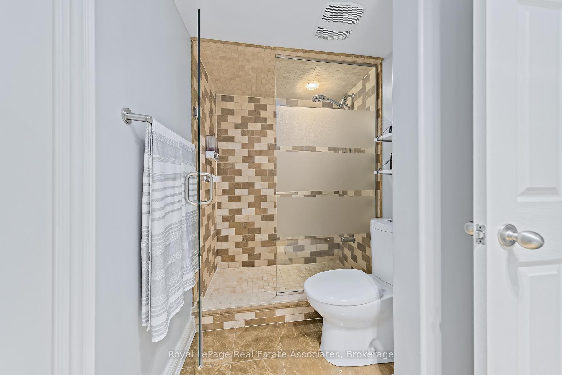 Photo 35 of 50 Arborglen Drive, Halton Hills, Georgetown — HOMEH