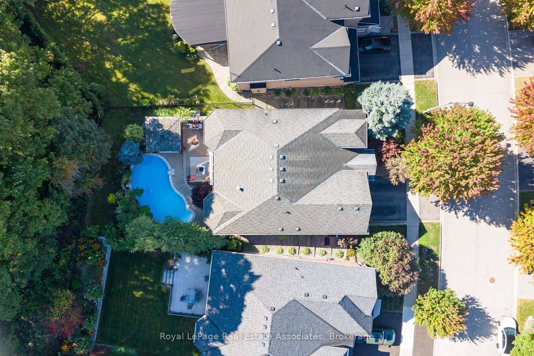 Photo 37 of 50 Arborglen Drive, Halton Hills, Georgetown — HOMEH