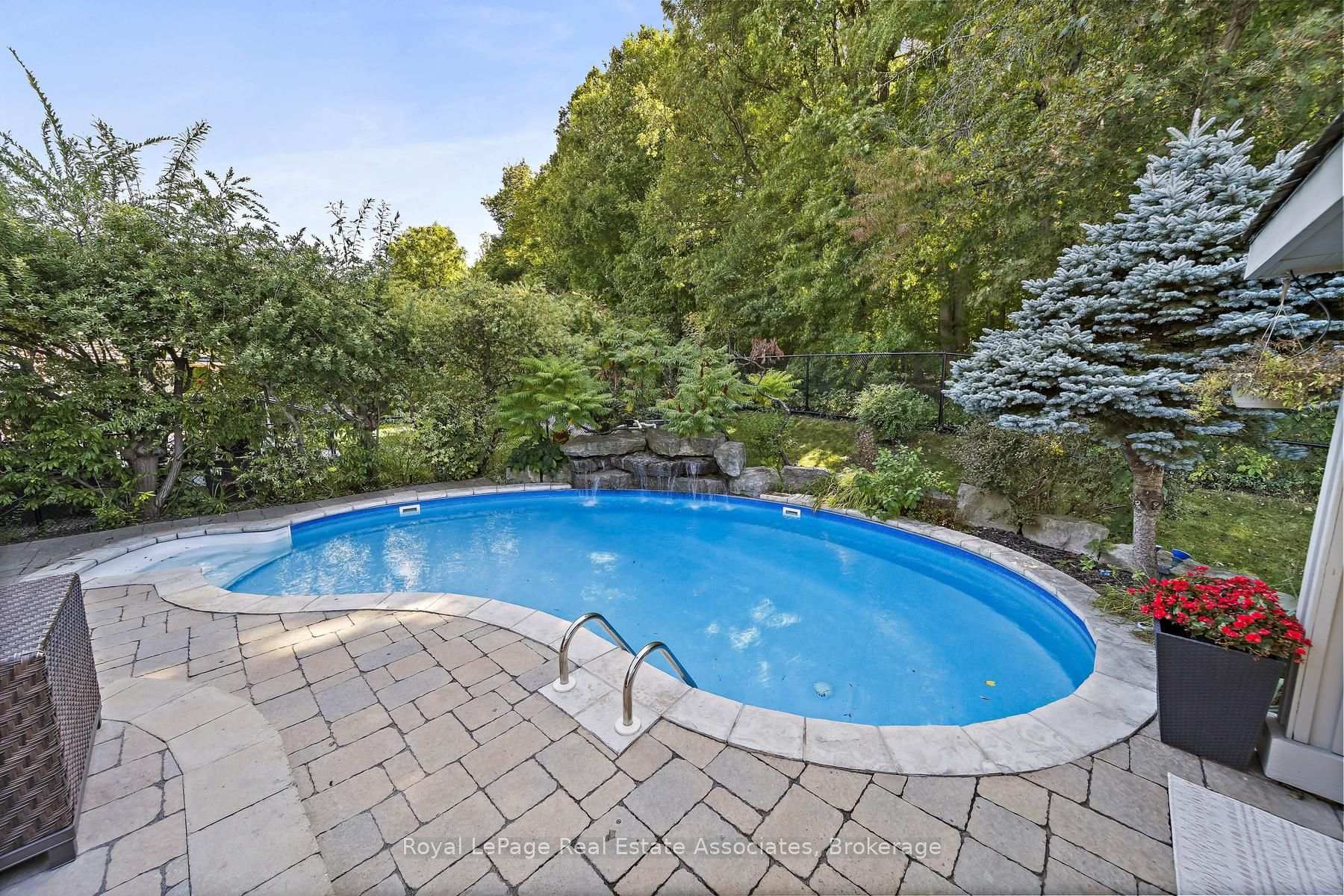 Photo 40 of 50 Arborglen Drive, Halton Hills, Georgetown — HOMEH