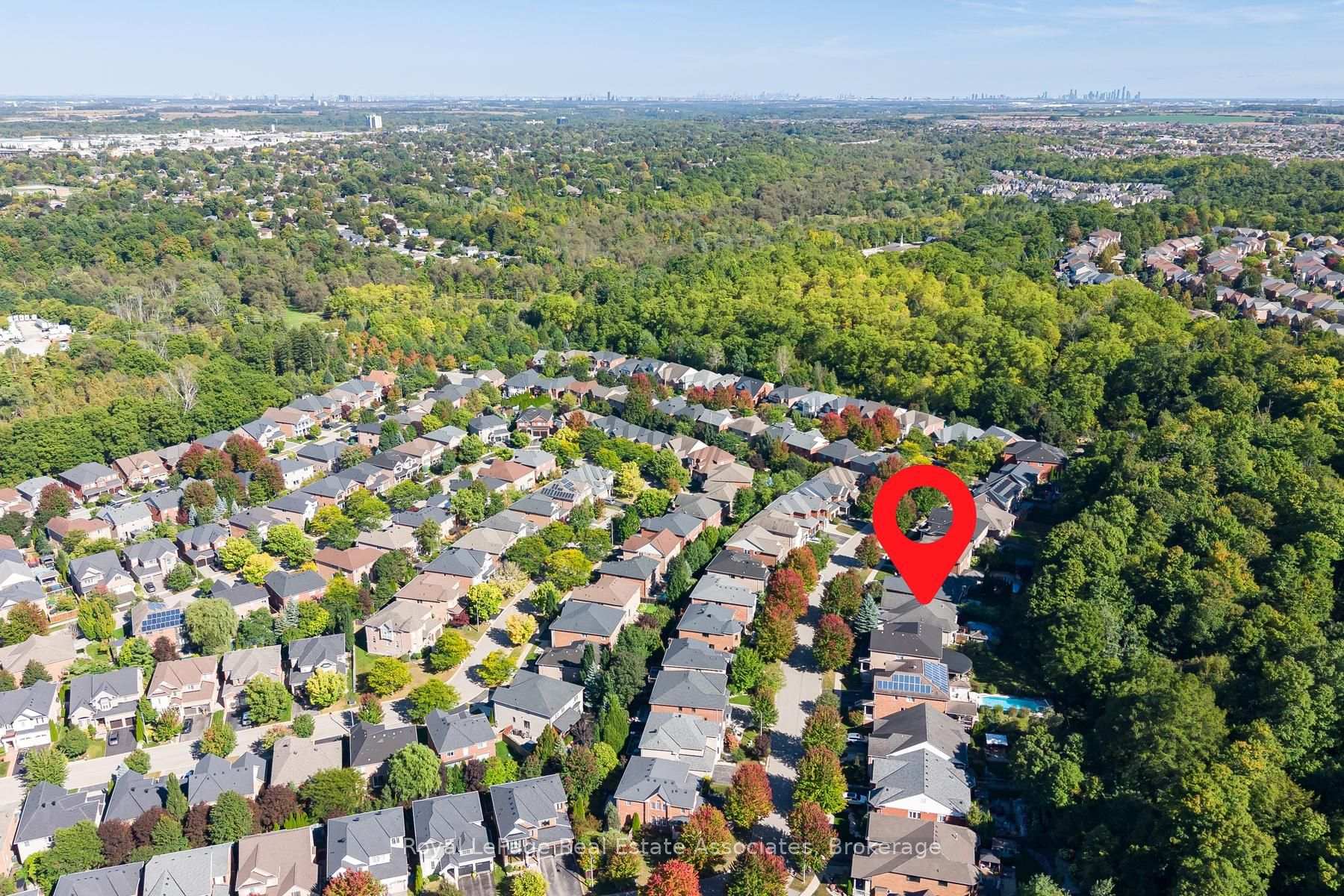 Photo 47 of 50 Arborglen Drive, Halton Hills, Georgetown — HOMEH