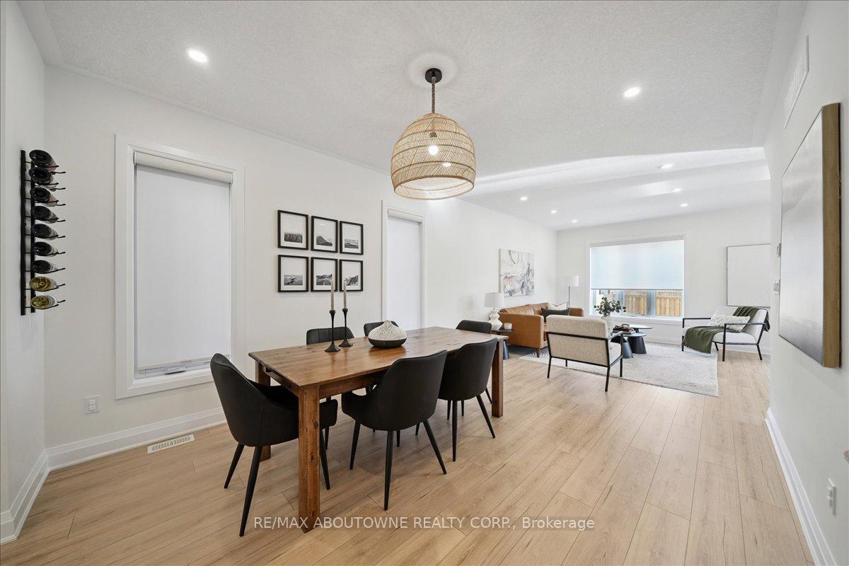 Photo 6 of 96 Nathalie Street, Kitchener — HOMEH