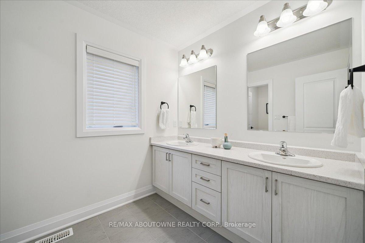 Photo 26 of 96 Nathalie Street, Kitchener — HOMEH