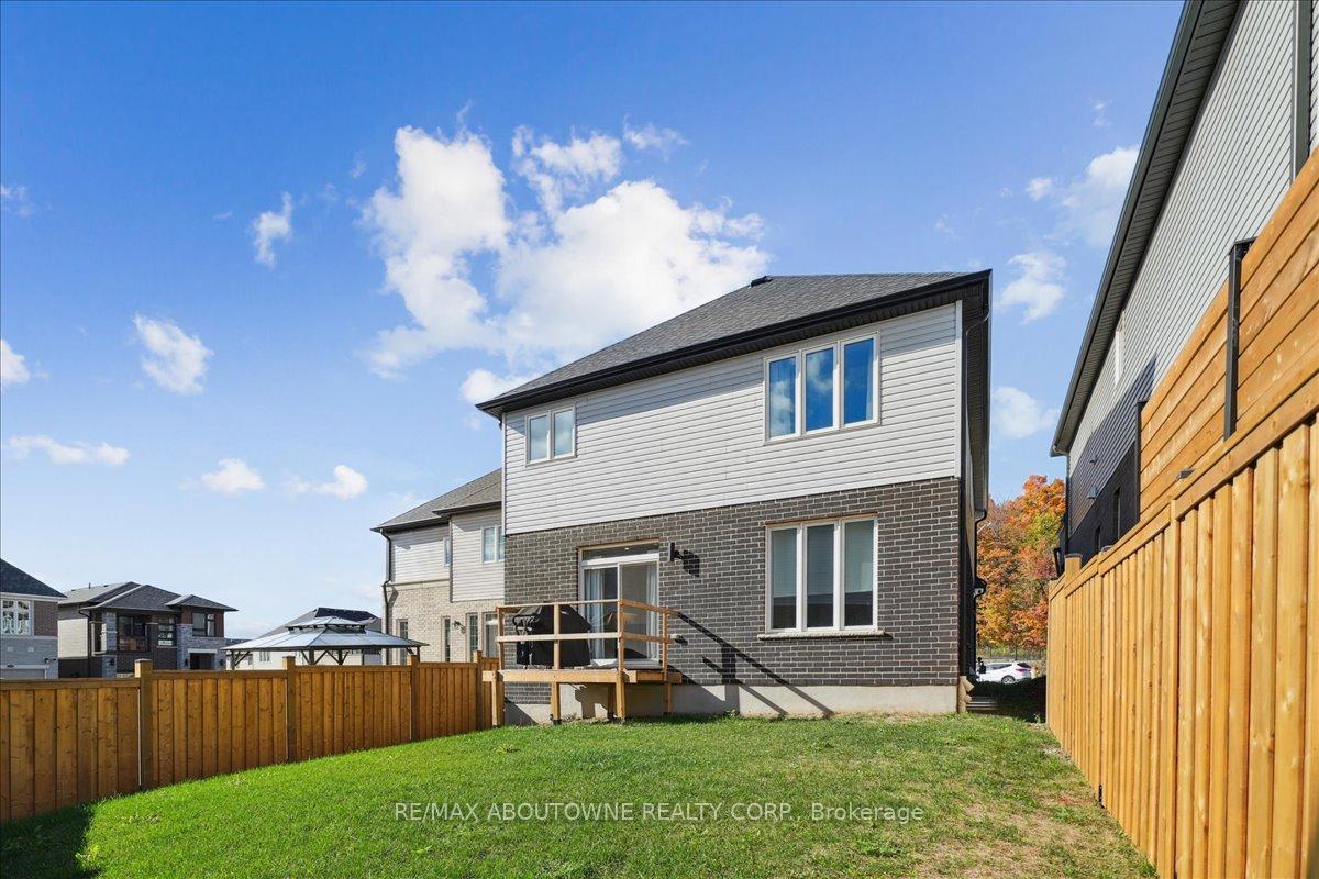 Photo 35 of 96 Nathalie Street, Kitchener — HOMEH