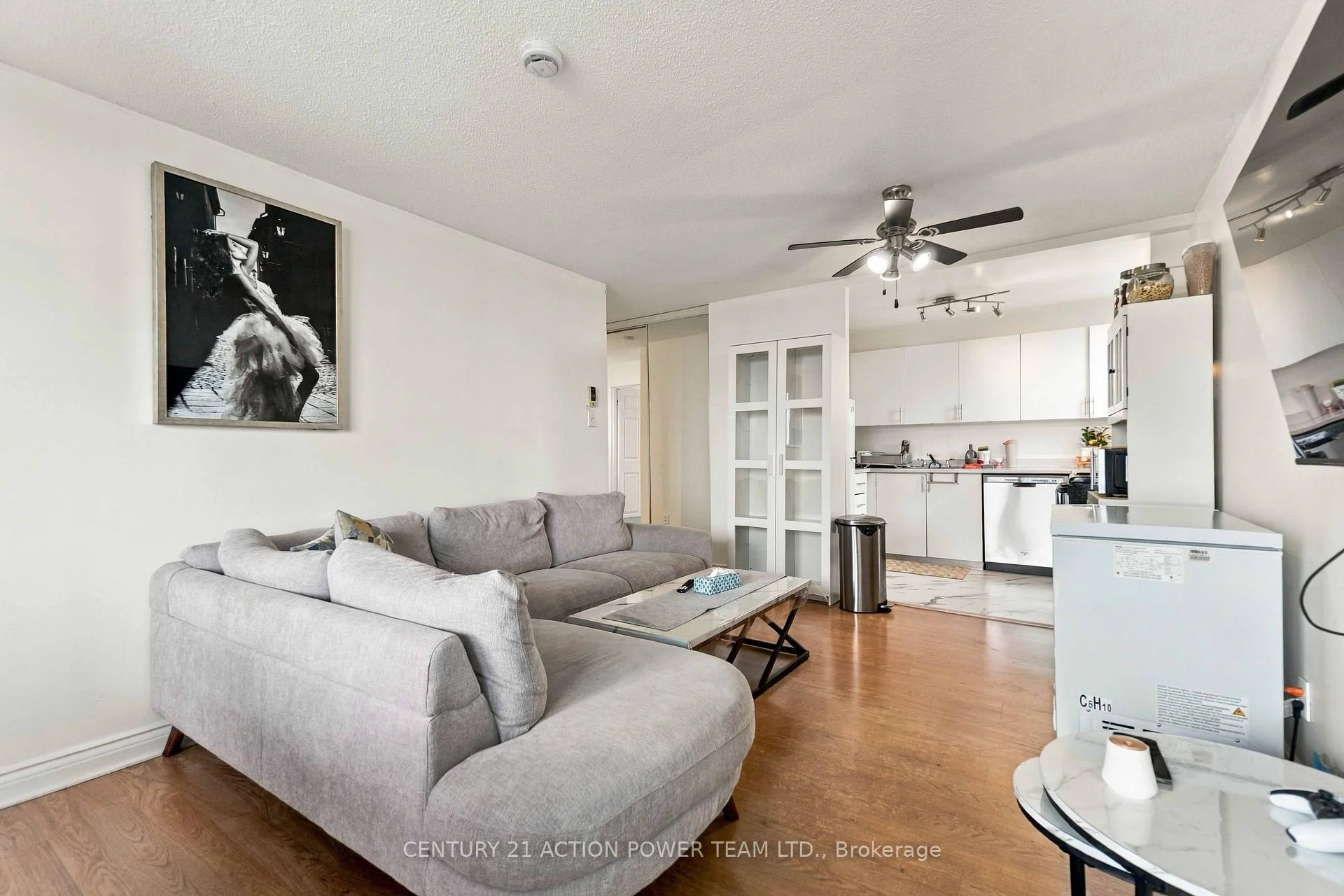 Photo 22 of Unit 1010, 1440 Heron Road, Ottawa, Heron Gate — HOMEH