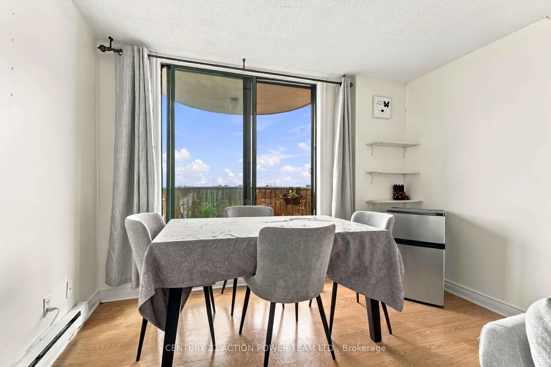 Photo 29 of Unit 1010, 1440 Heron Road, Ottawa, Heron Gate — HOMEH