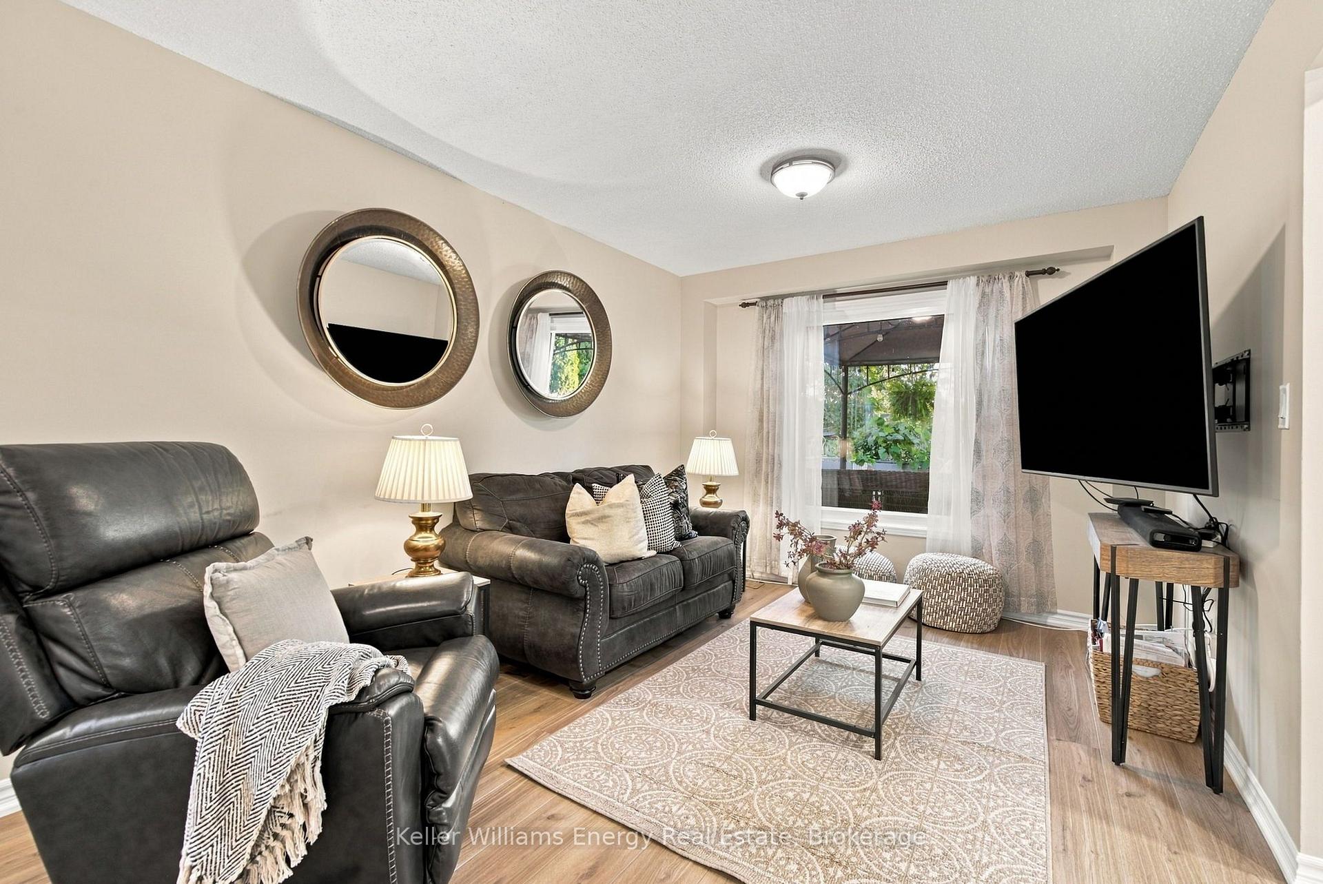 Photo 10 of 746 Elderberry Drive, Oshawa, Pinecrest — HOMEH