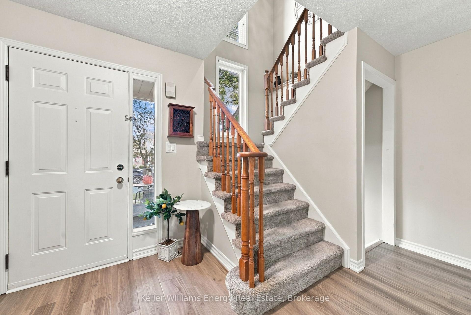 Photo 16 of 746 Elderberry Drive, Oshawa, Pinecrest — HOMEH