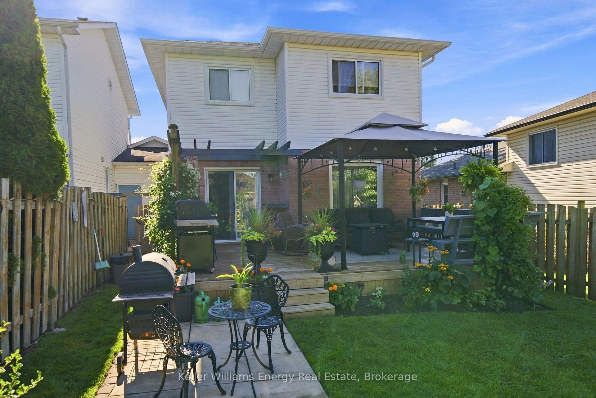 Photo 29 of 746 Elderberry Drive, Oshawa, Pinecrest — HOMEH