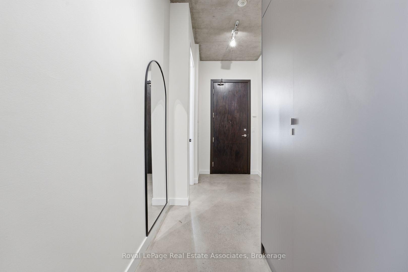 Photo 2 of Unit 204, 19 Brant Street, Toronto, Waterfront Communities — HOMEH