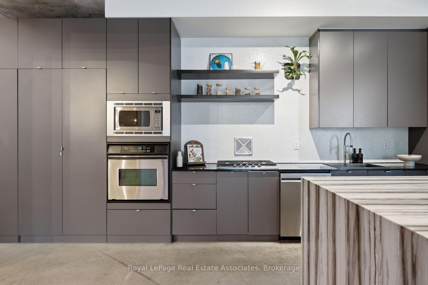 Photo 7 of Unit 204, 19 Brant Street, Toronto, Waterfront Communities — HOMEH