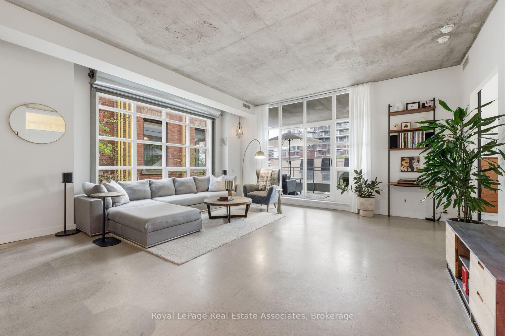 Photo 13 of Unit 204, 19 Brant Street, Toronto, Waterfront Communities — HOMEH
