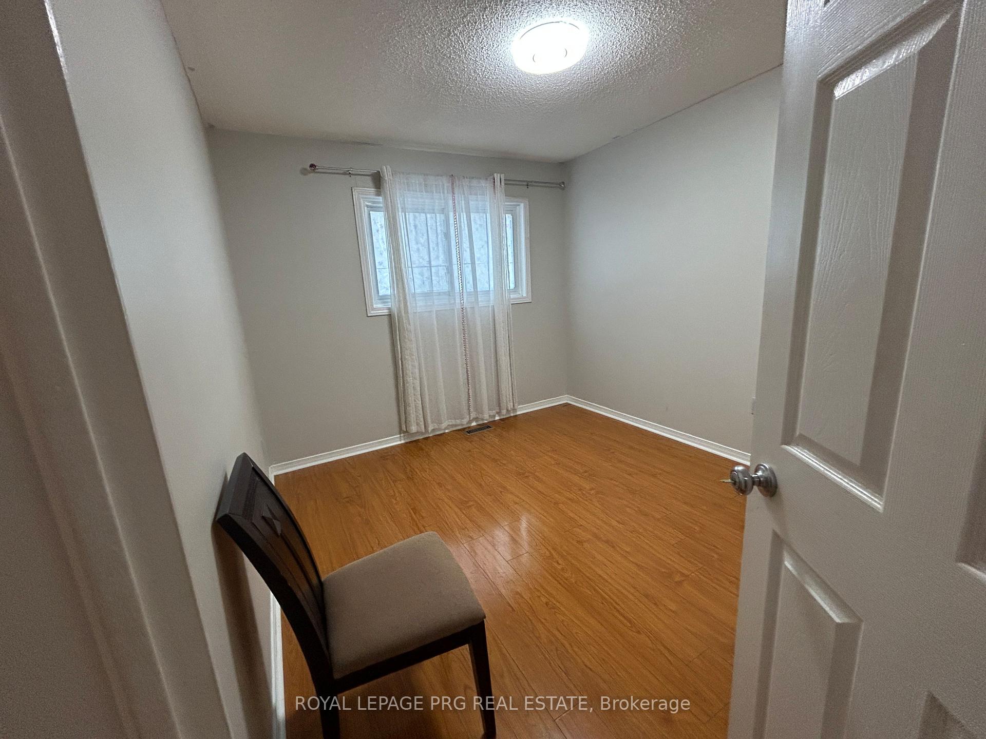Photo 9 of 126 Rainforest Drive N, Brampton, Sandringham-Wellington — HOMEH