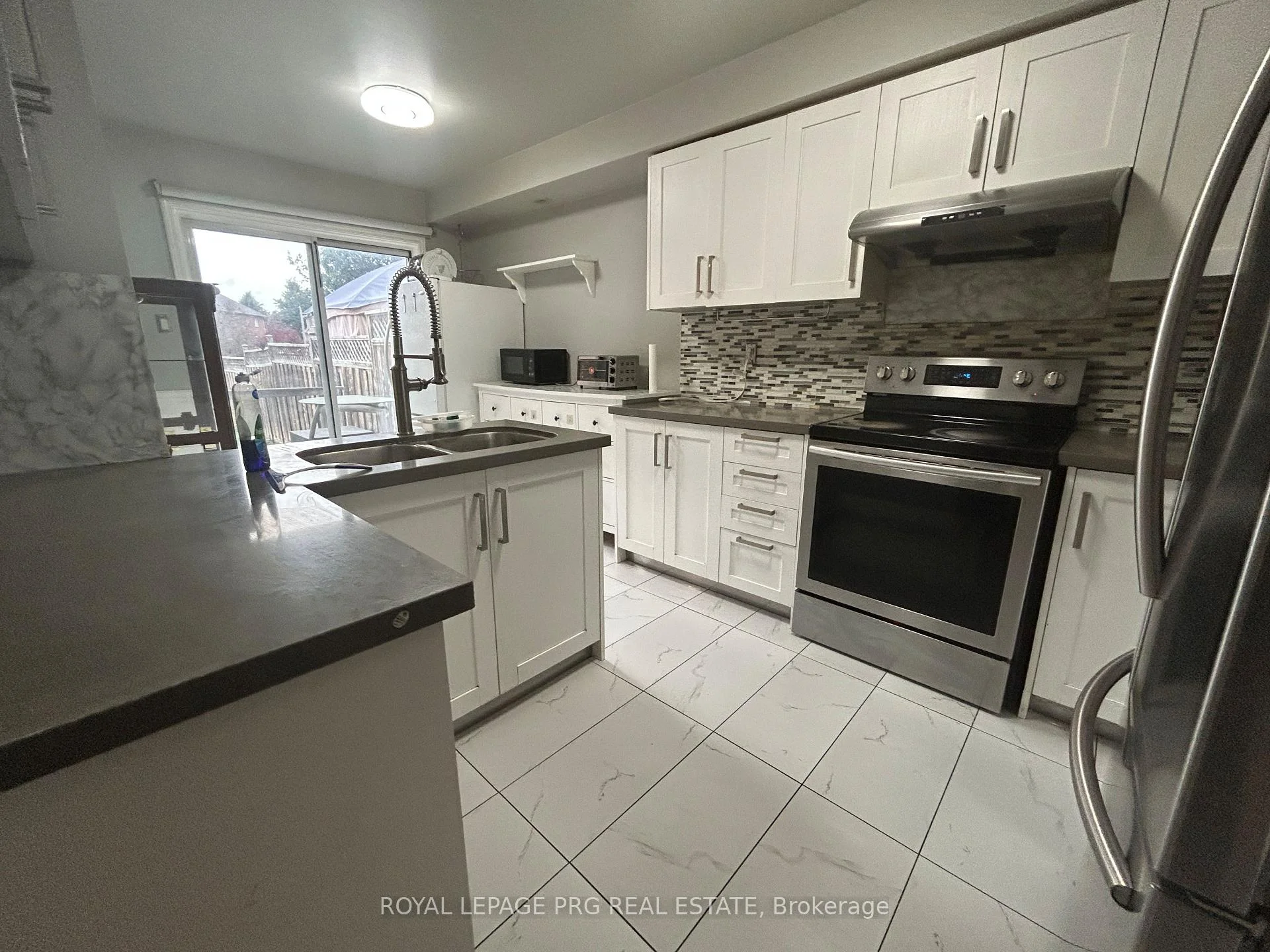 Photo 7 of 126 Rainforest Drive N, Brampton, Sandringham-Wellington — HOMEH