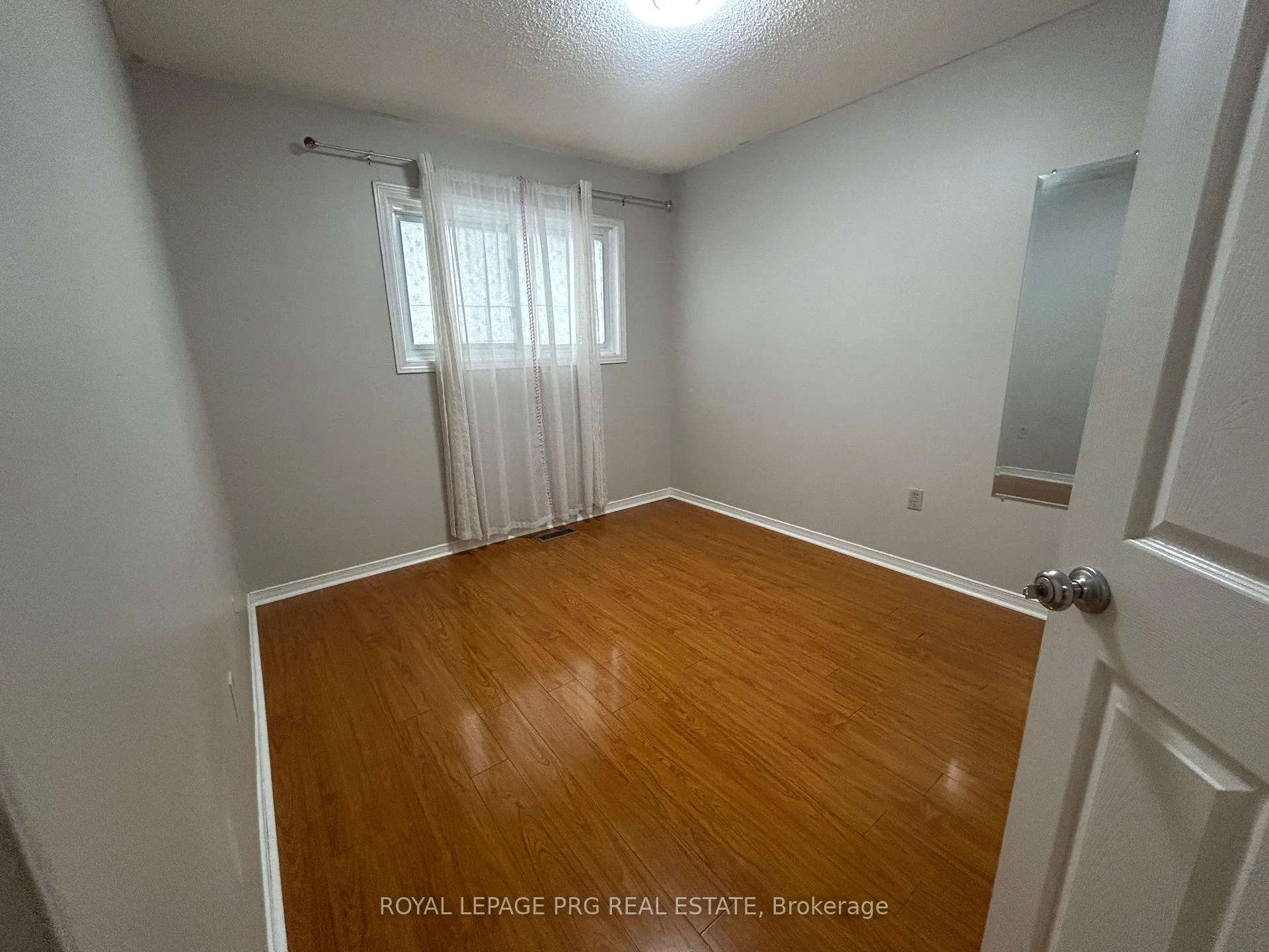 Photo 12 of 126 Rainforest Drive N, Brampton, Sandringham-Wellington — HOMEH