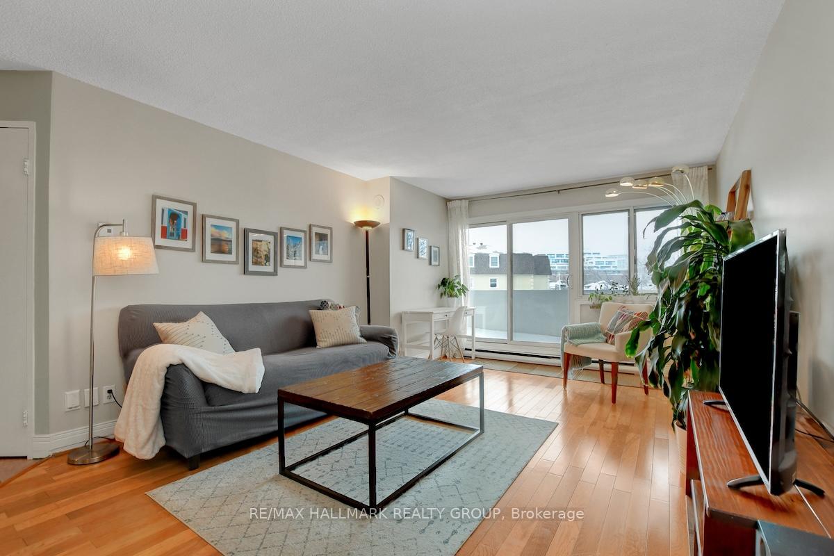 Photo 2 of Unit 201, 40 Landry Street, Ottawa, Vanier — HOMEH