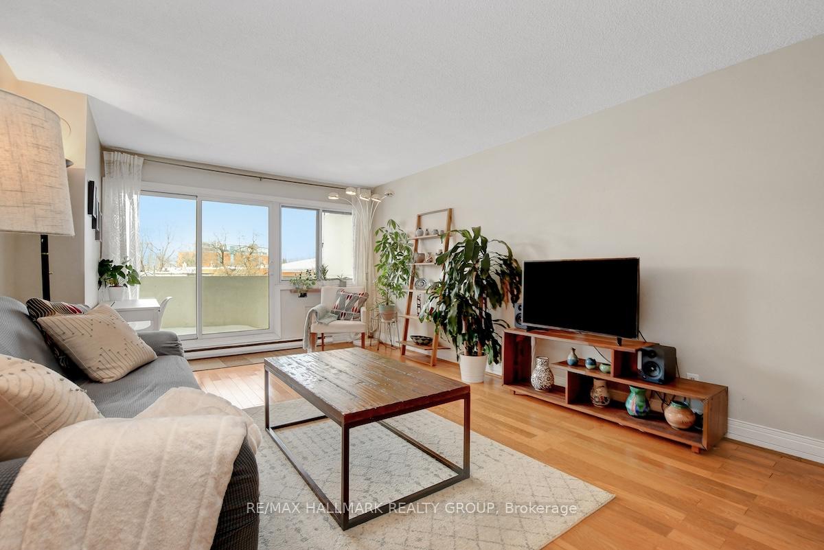 Photo 3 of Unit 201, 40 Landry Street, Ottawa, Vanier — HOMEH