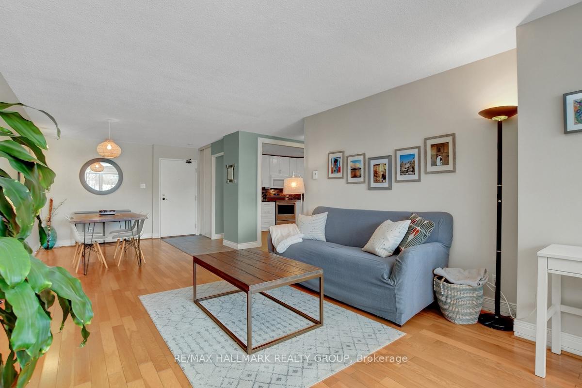 Photo 5 of Unit 201, 40 Landry Street, Ottawa, Vanier — HOMEH