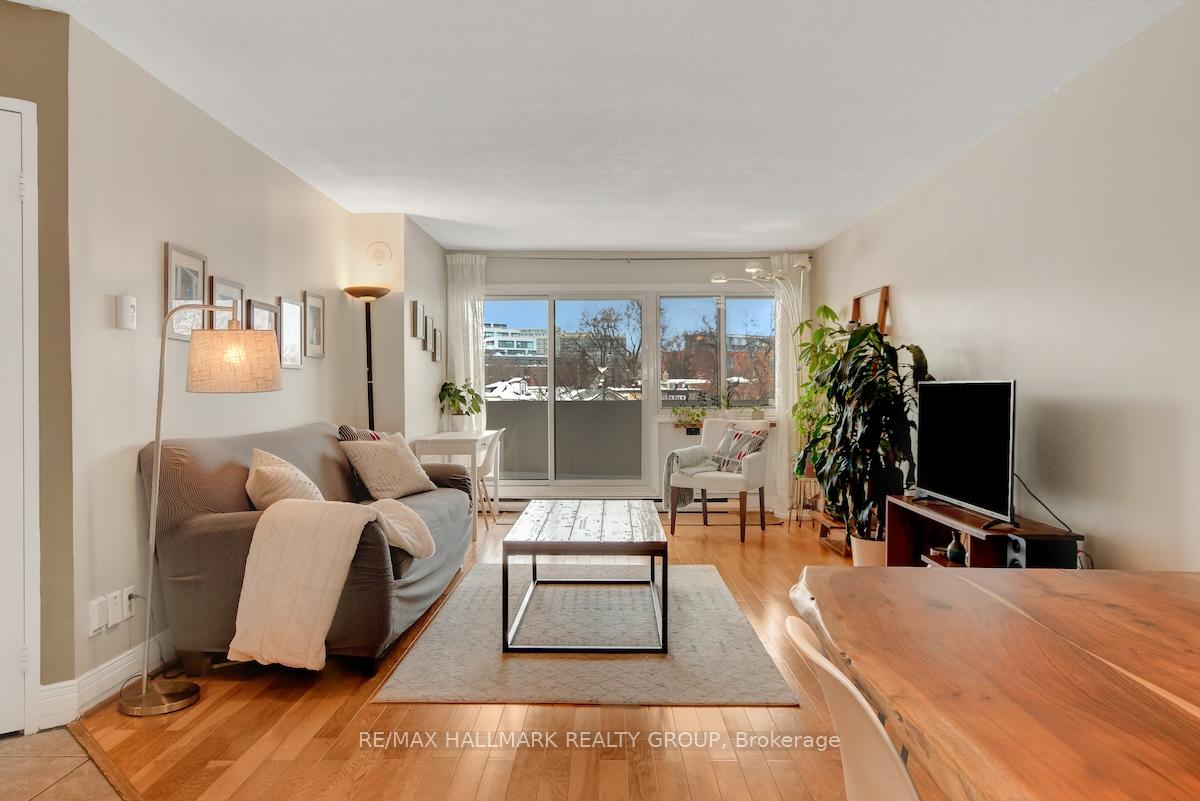 Photo 10 of Unit 201, 40 Landry Street, Ottawa, Vanier — HOMEH