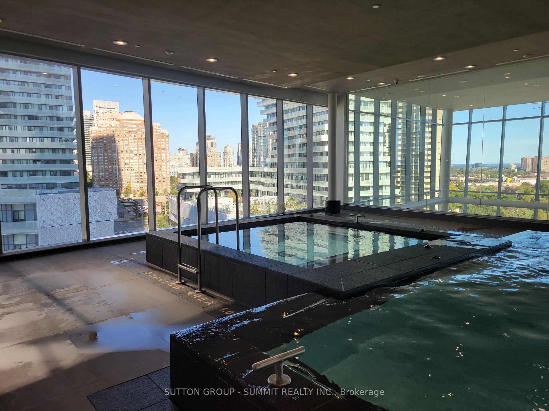 Photo 18 of Unit 5903, 448 Burnhamthorpe Road W, Mississauga, City Centre — HOMEH