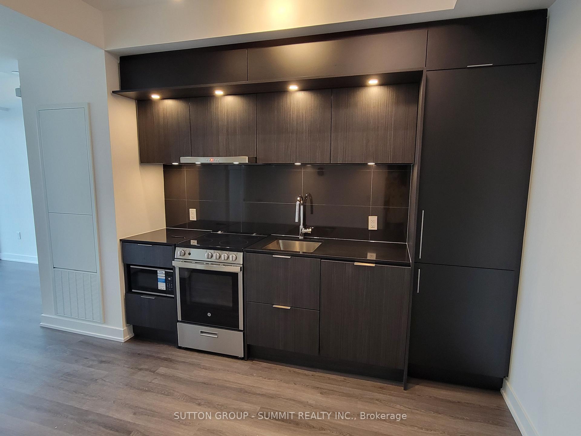 Photo 34 of Unit 5903, 448 Burnhamthorpe Road W, Mississauga, City Centre — HOMEH