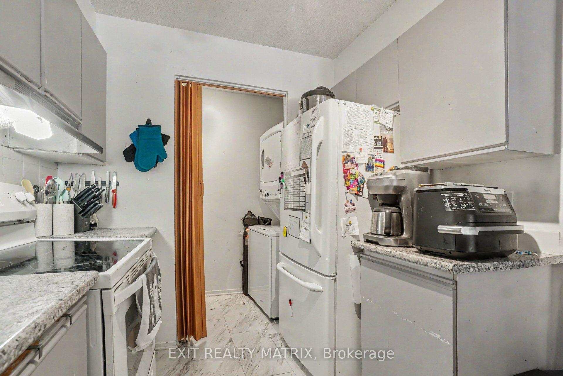 Photo 16 of Unit 302, 1589 St. Bernard Street, Ottawa, Sawmill Creek/Timbermill — HOMEH