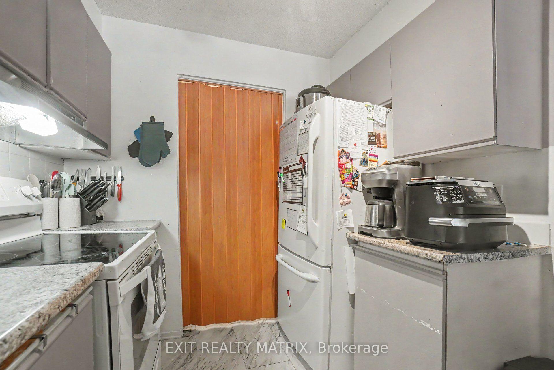 Photo 17 of Unit 302, 1589 St. Bernard Street, Ottawa, Sawmill Creek/Timbermill — HOMEH